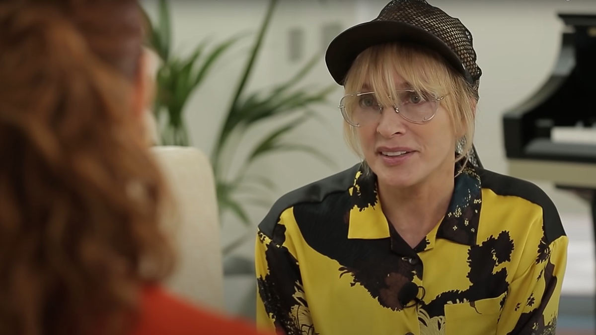 «Ей до Аллы сто верст плыть»: Соседов высмеял Вайкуле за попытку уравнять себя с Пугачевой