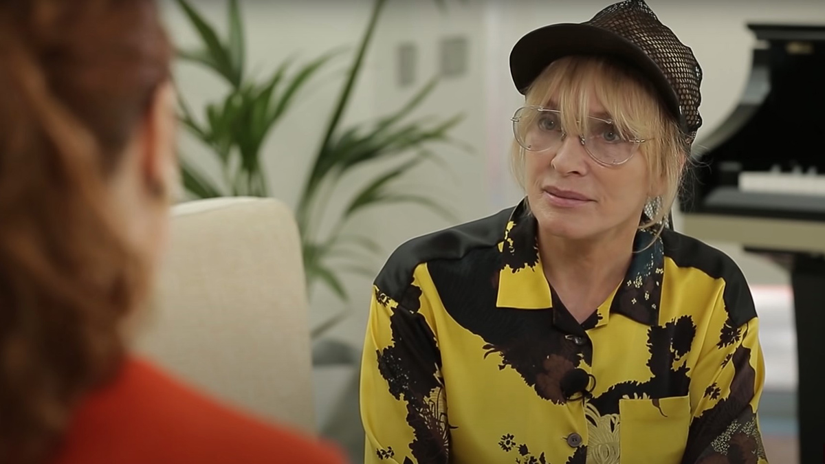 «Не хватало, чтобы отняли еще и русский язык»: Лайма Вайкуле оправдалась перед поклонниками