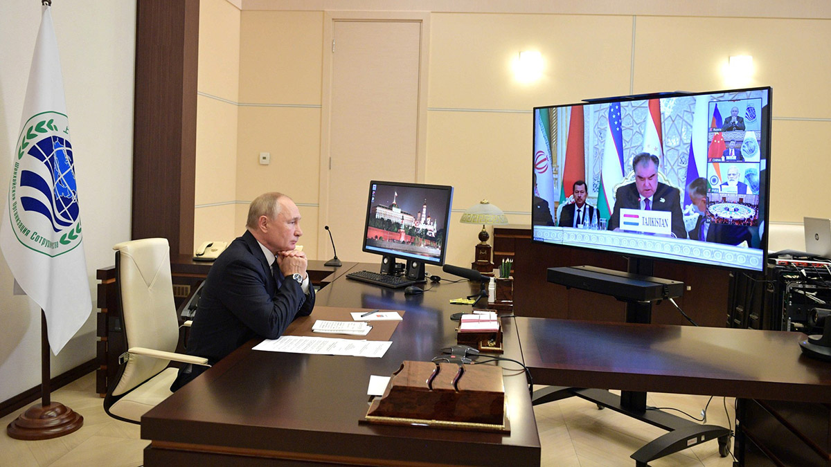 Путин сообщил о необходимости общей линии ШОС с учетом ситуации в Афганистане 
