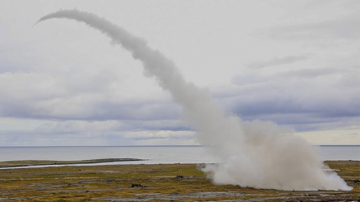 Кадры применения трехтонной бомбы ФАБ-3000 по позициям ВСУ появились в Сети