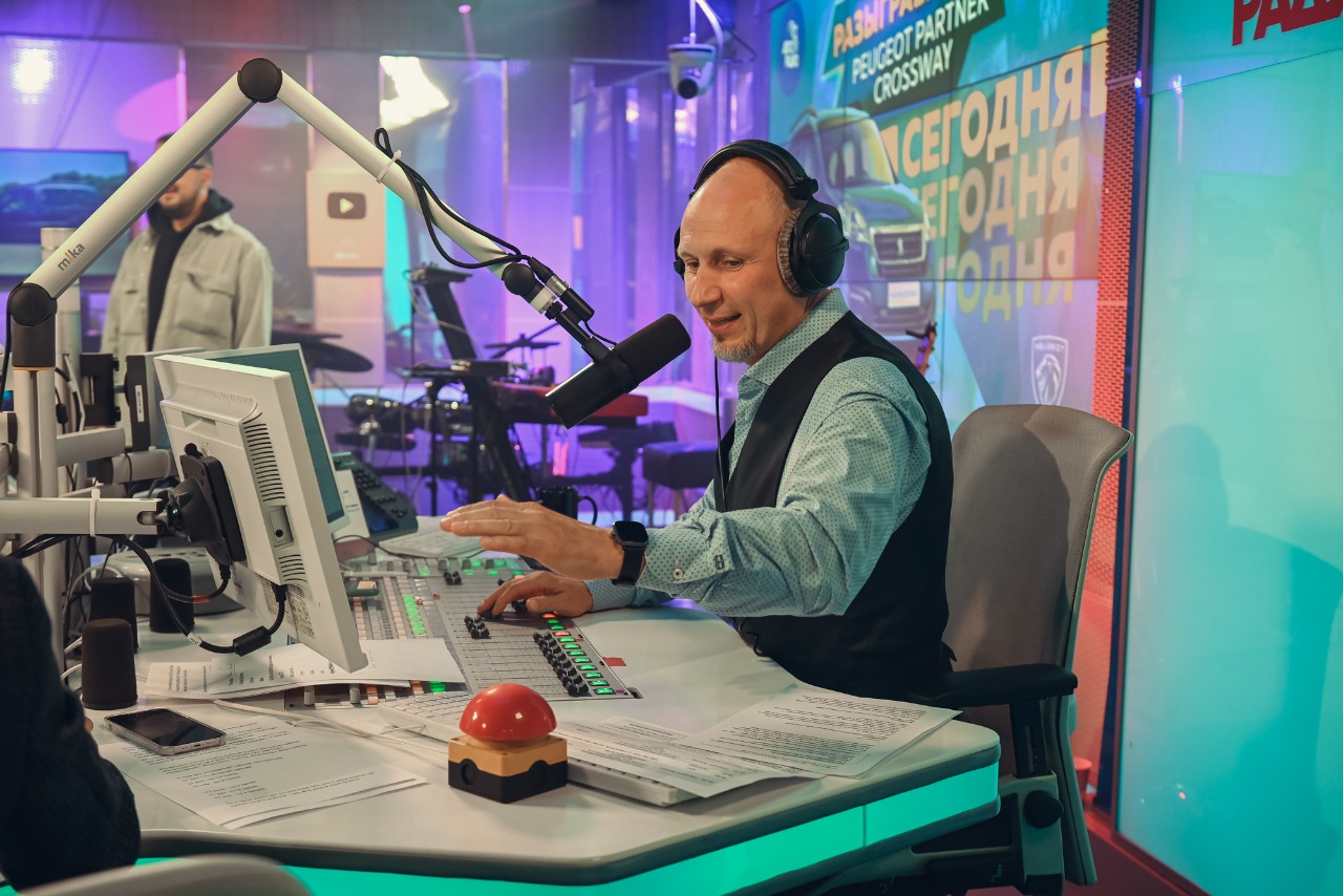 Жителю Ростовской области подарили автомобиль в прямом радиоэфире