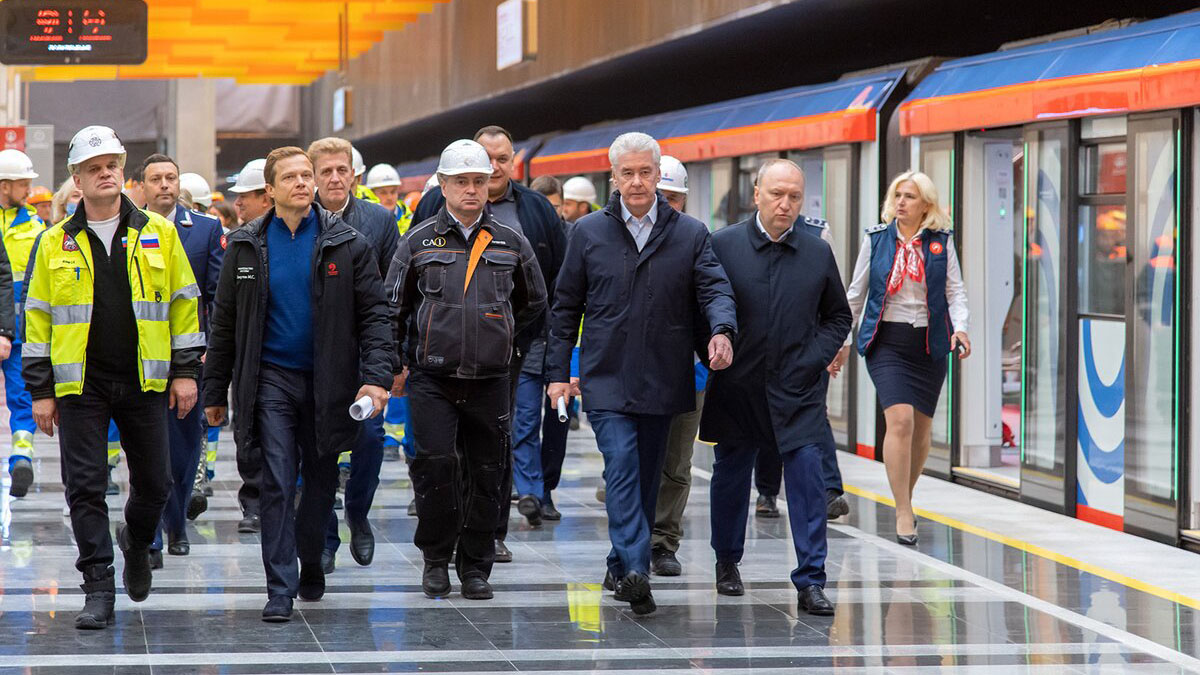 Сергей Собянин провел пуск участка БКЛ от «Проспекта Вернадского» до «Каховской»