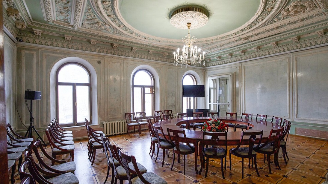 Домжур, особняк Палибина и усадьбы Кнопов: какие объекты реставрируют в Москве