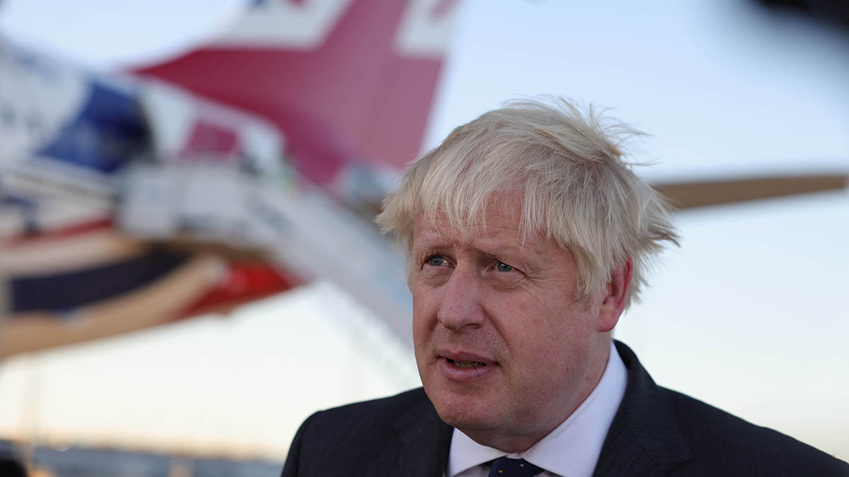 СМИ: Бориса Джонсона допросили из-за участия в вечеринке во время локдауна