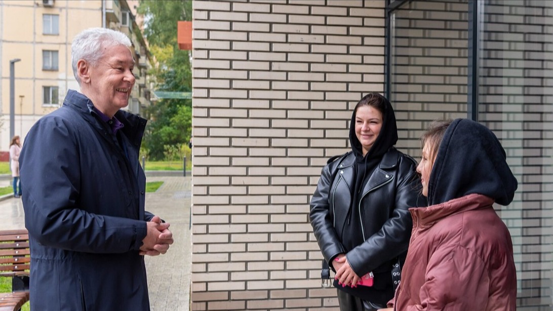 Сергей Собянин осмотрел построенную по реновации новостройку в Хорошево-Мневниках