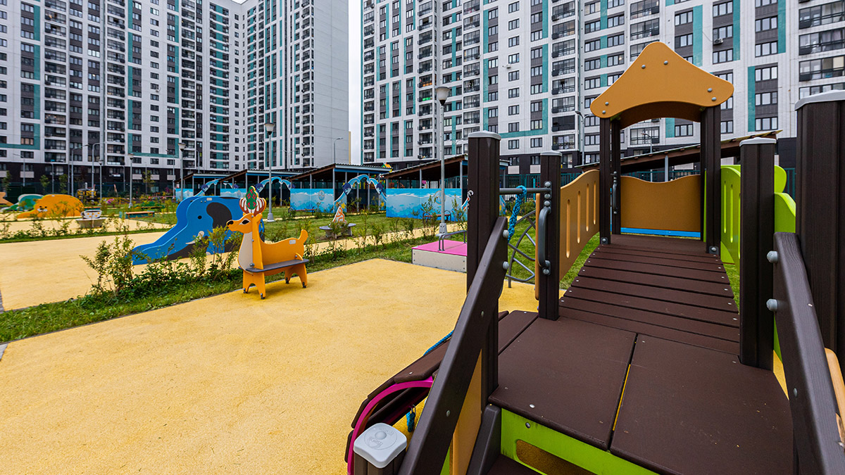 Наркоман перелез через забор детского сада в Люберцах и бегал от охранников