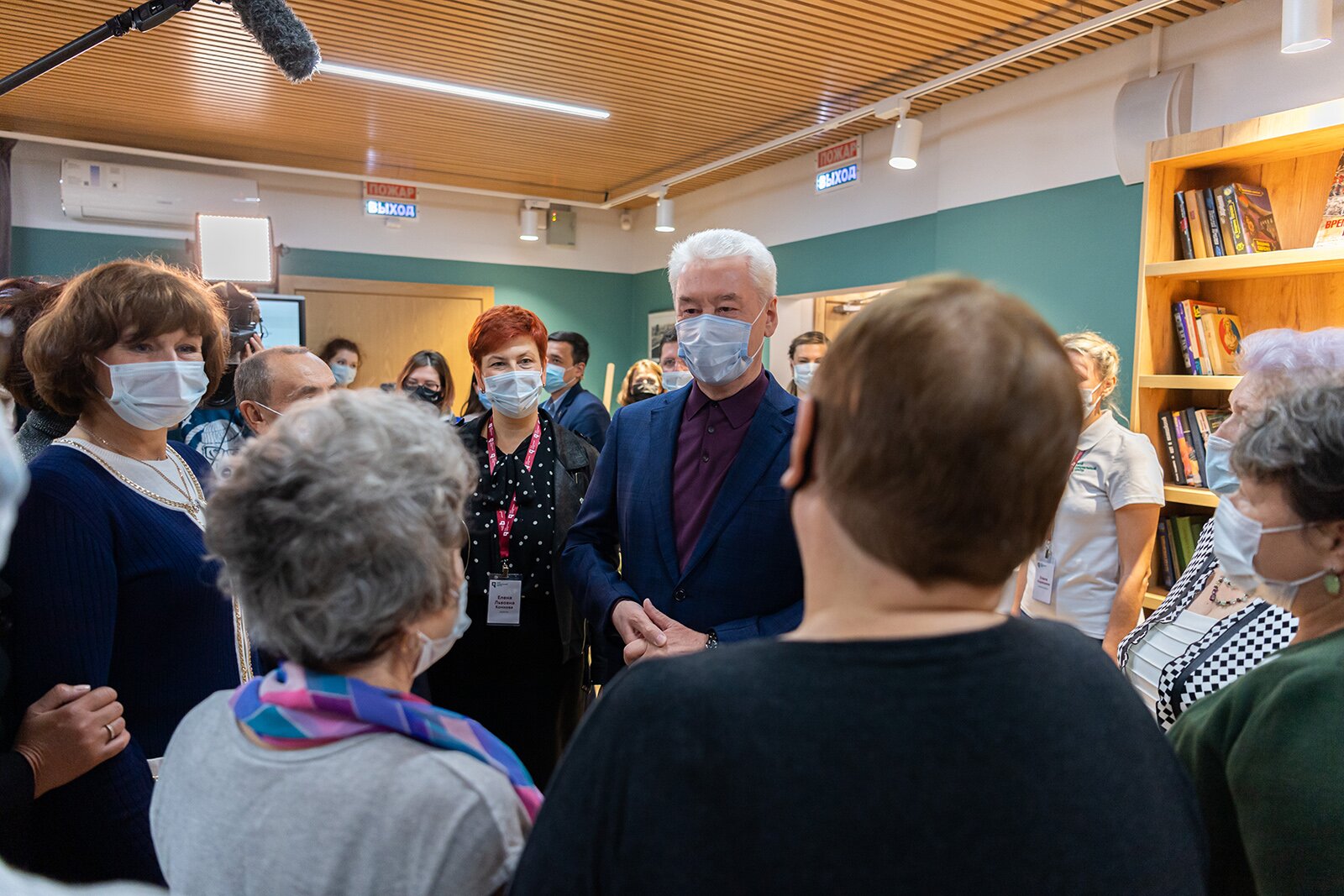 Сергей Собянин открыл клубы «Мой социальный центр» сразу в девяти районах Москвы