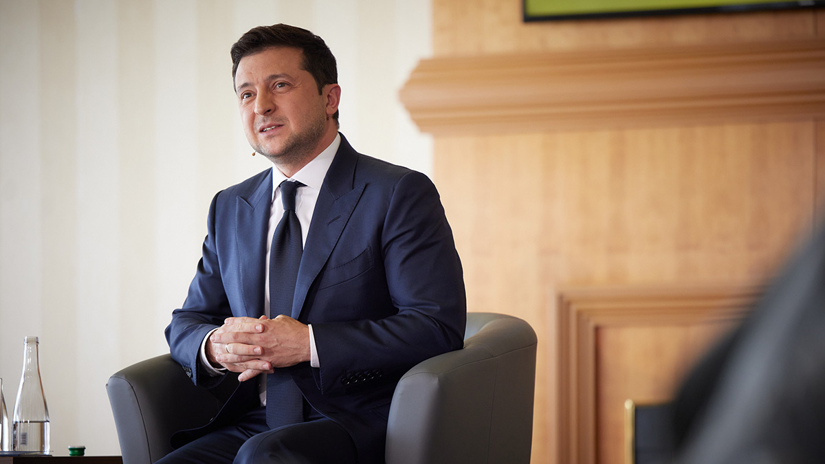 Зеленский хотел бы видеть США в главной роли в урегулировании конфликта в Донбассе