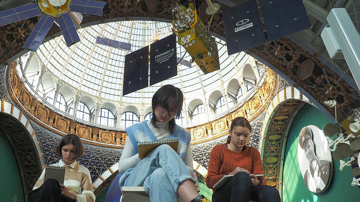 Выставка к юбилею Циолковского начала работу на ВДНХ