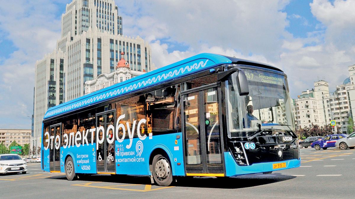 Водители Мосгортранса проходят ежедневный медосмотр перед выходом на работу