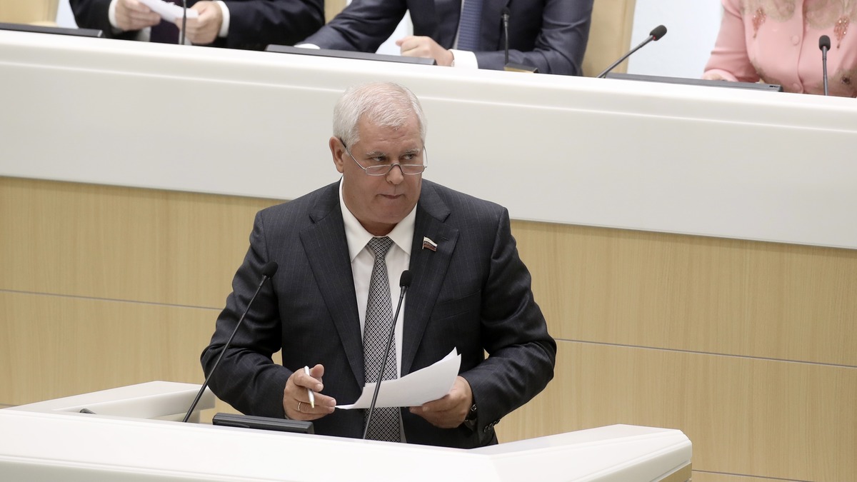 Сенатор от Адыгеи Селезнев скончался от коронавируса