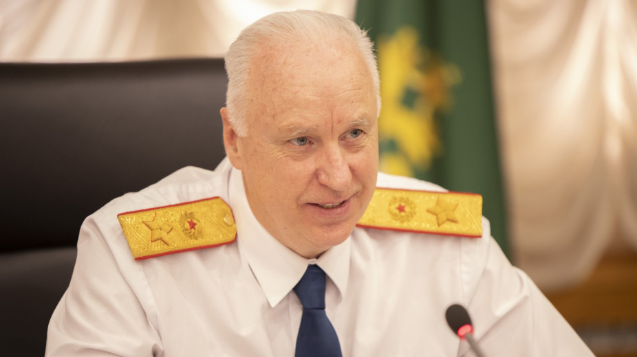 Бастрыкин вручил медаль «Доблесть и отвага» пострадавшему в метро Роману Ковалеву