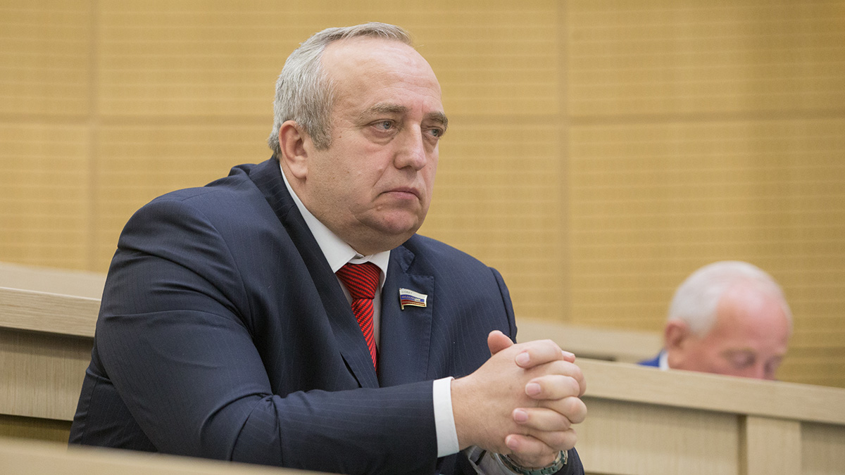 Экс-сенатор Клинцевич назвал одну из главных проблем российской молодежи 