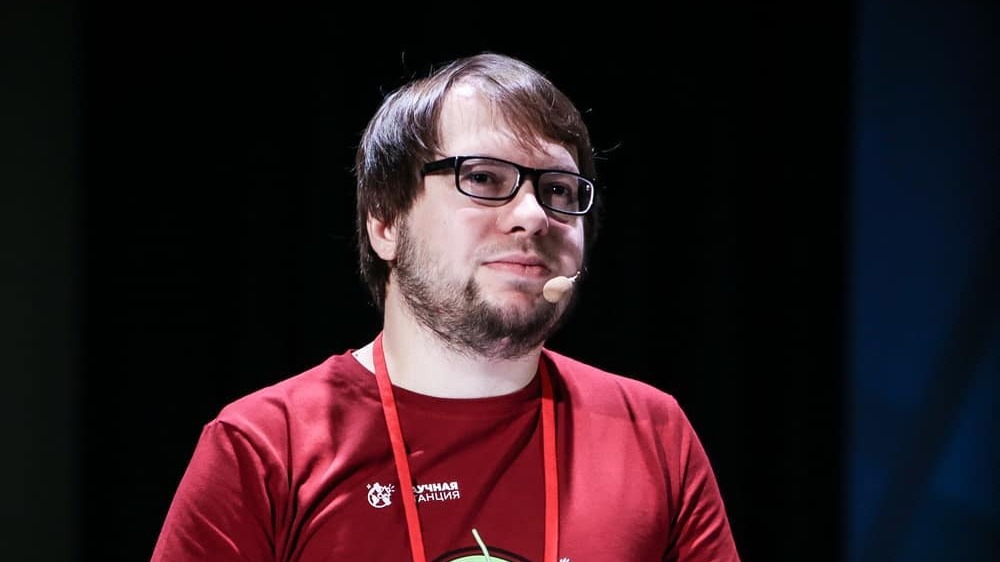 Ученый и борец со лженаукой Александр Панчин: К экстрасенсам у нас особый подход