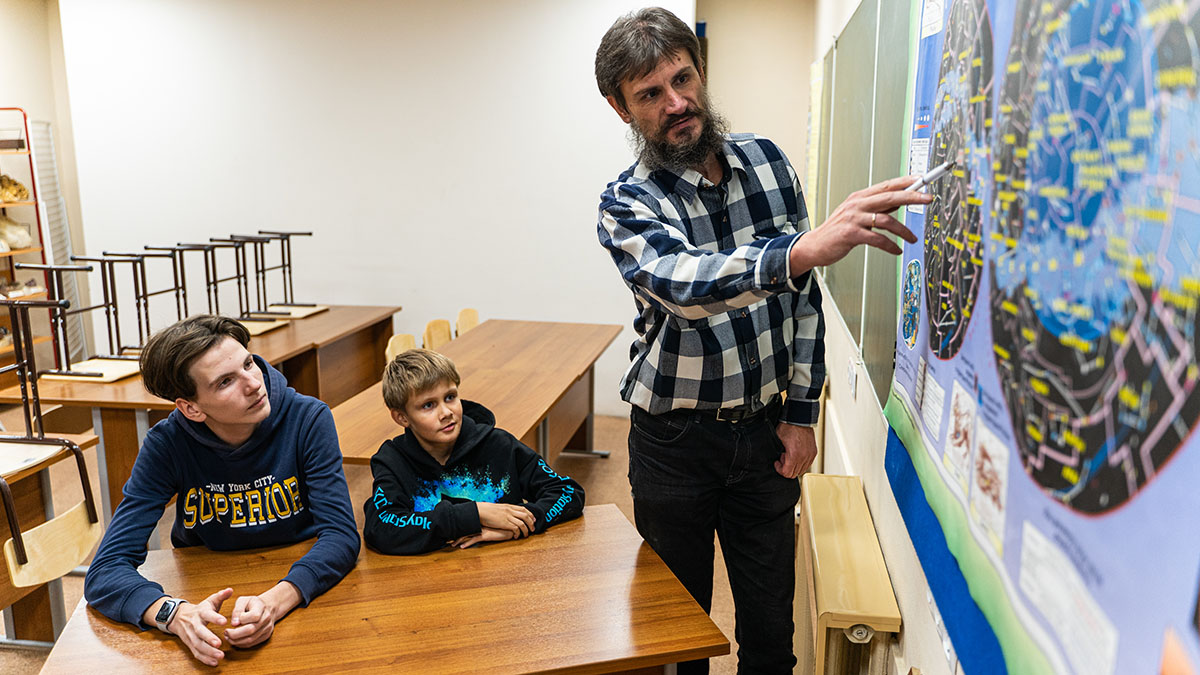 В Госдуме предложили вернуть в школы урок астрономии