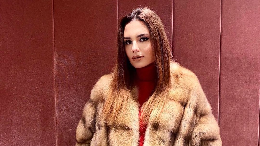 «Хотел стать моим первым мужчиной»: дочь Распутиной обвинила брата в домогательствах