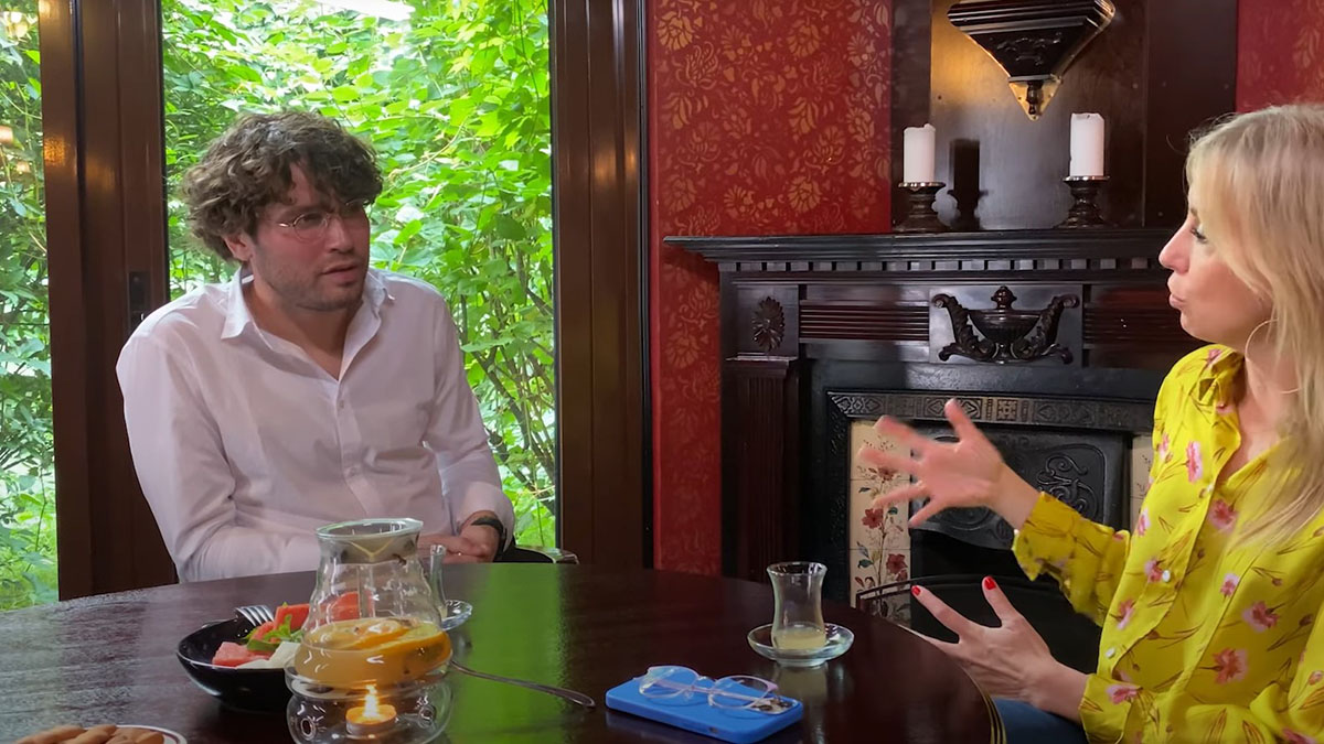 Экс-солист группы «Корни» рассказал, как попал на «Фабрику звезд» 