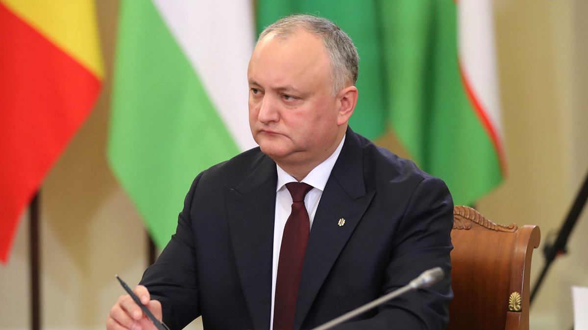 Додон заявил, что Кишинев намерен аннулировать выборы по румынскому сценарию