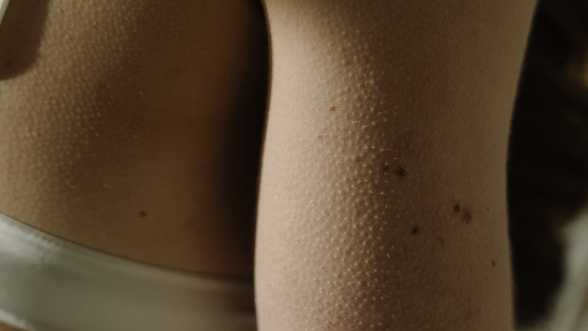 Тест щекоткой: какая связь между удалением волос и чувствительностью от прикосновений