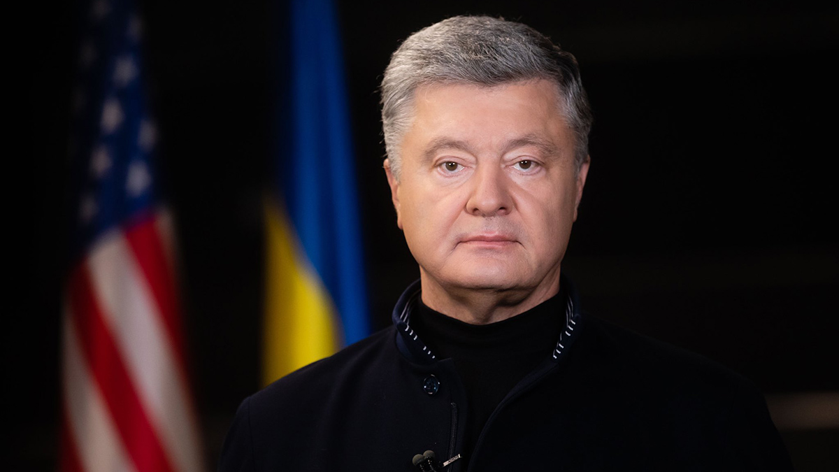 Порошенко заявил, что пограничники пытались не пустить его на Украину