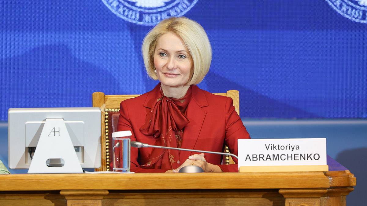 Абрамченко заявила об отсутствии причин для скачкообразного роста цен с Нового года 