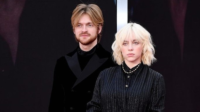 Старший брат Билли Айлиш выпустил свой первый альбом