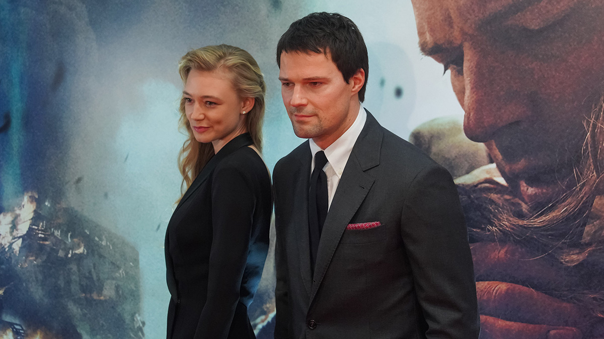 Акиньшина и Козловский вместе появились на премьере нового сериала