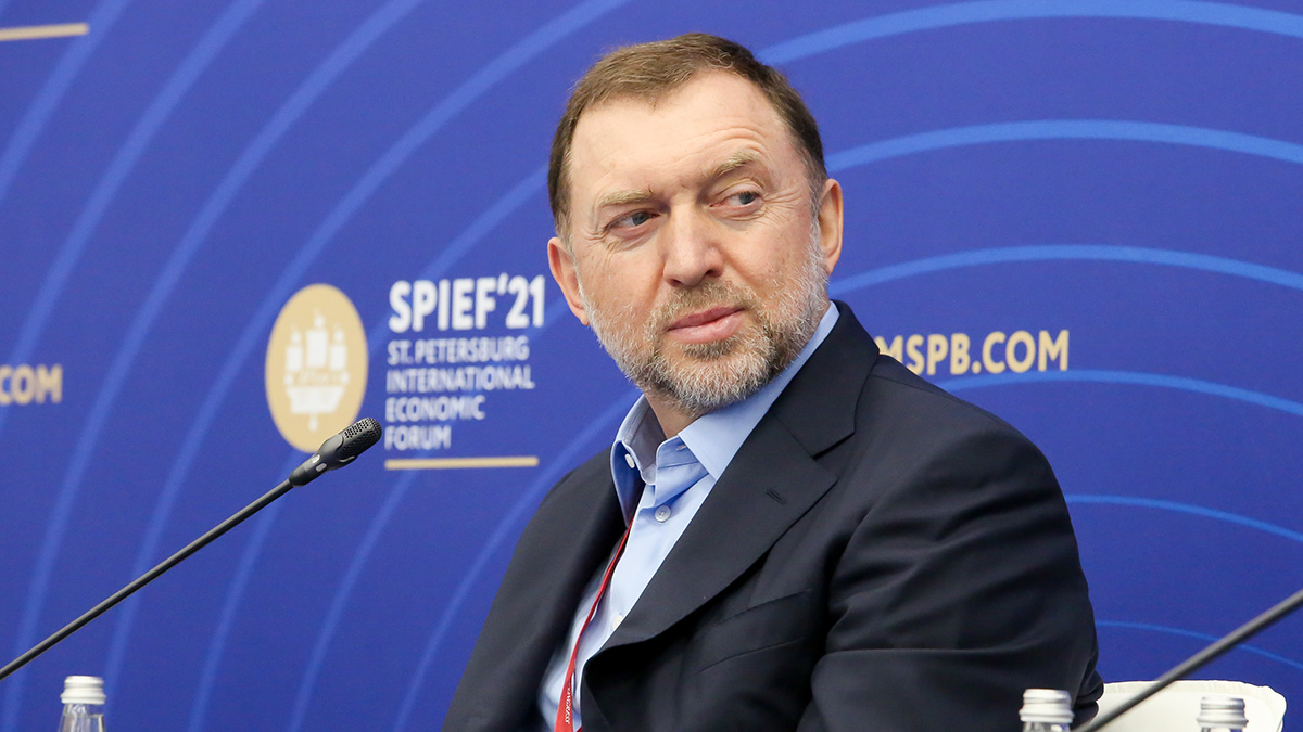 Дерипаска заявил, что доминирование доллара закончится через пять лет