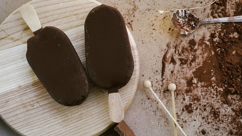 Согреться мороженым