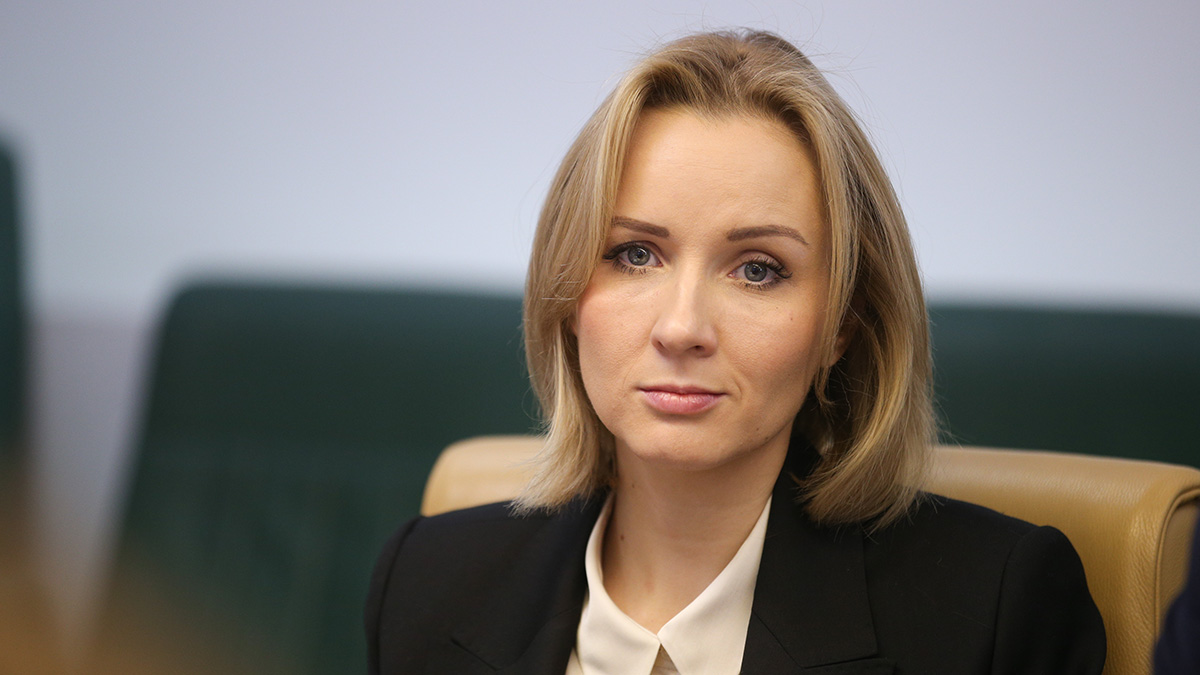 Львова-Белова выступила за обучение педагогов мотивированию учеников