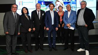 Эксперты обсудили перспективы развития печатных и электронных СМИ на фестивале прессы 