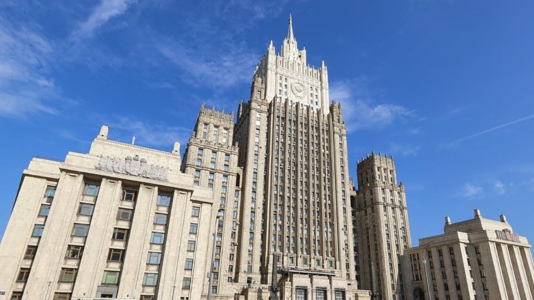 Предмет охраны для здания МИД РФ на Смоленской-Сенной площади утвердили в Москве