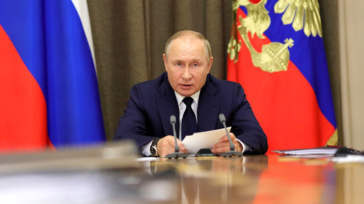 Путин рассказал о скорой разработке лекарственных препаратов от коронавируса 