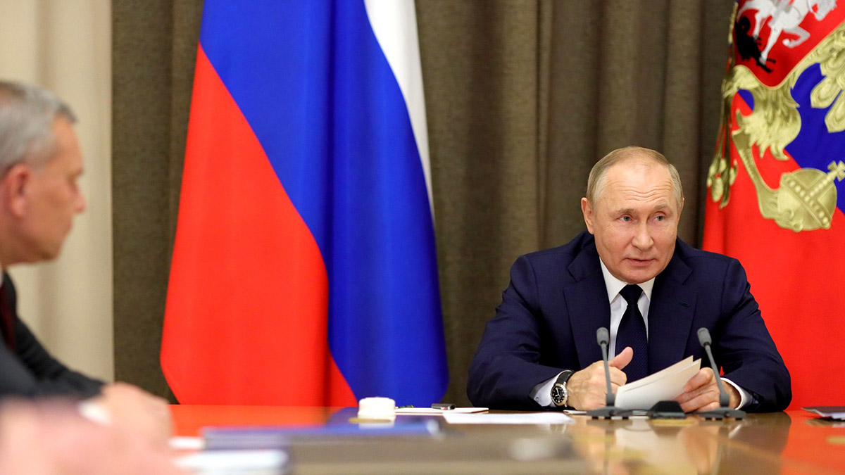 Путин потребовал оснастить современным оружием ВМФ РФ на 70 процентов к 2027 году 