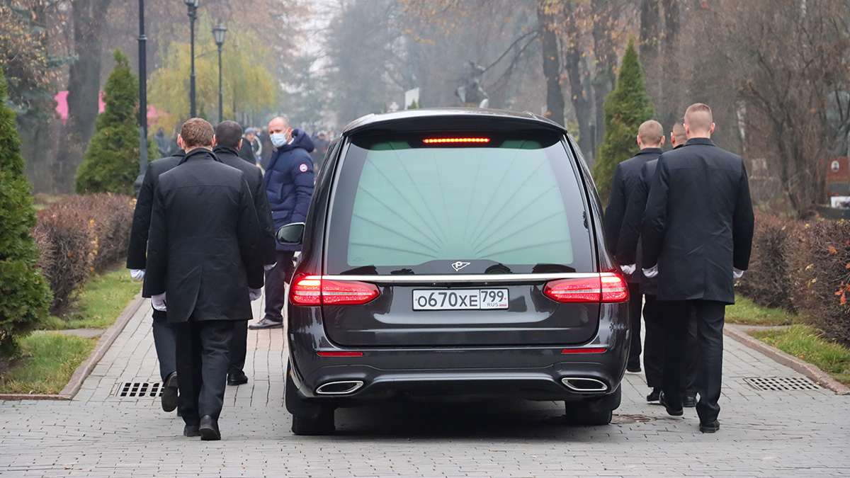 Церемония прощания с диктором Игорем Кирилловым проходит в Москве