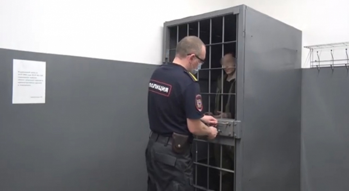 Более 600 свертков с наркотиками изъяли у молодого человека в Королеве