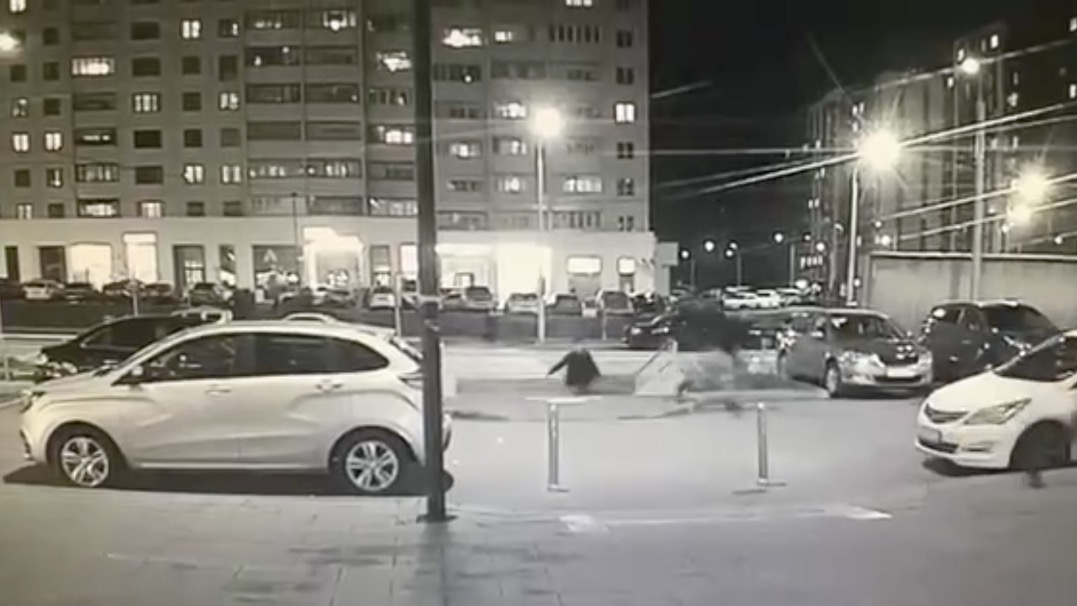 «Что делаете? Я же с ребенком!»: стали известны подробности нападения на семью в Москве