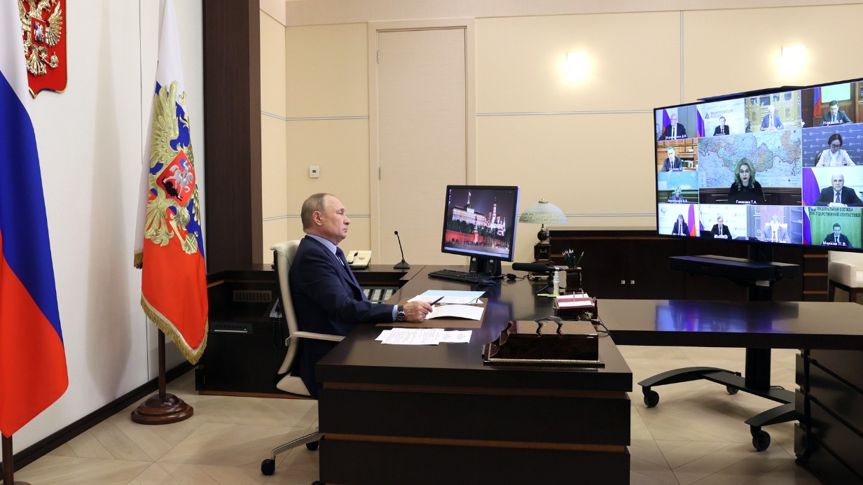 Путин поручил срочно наладить поставки товаров на Дальнем Востоке