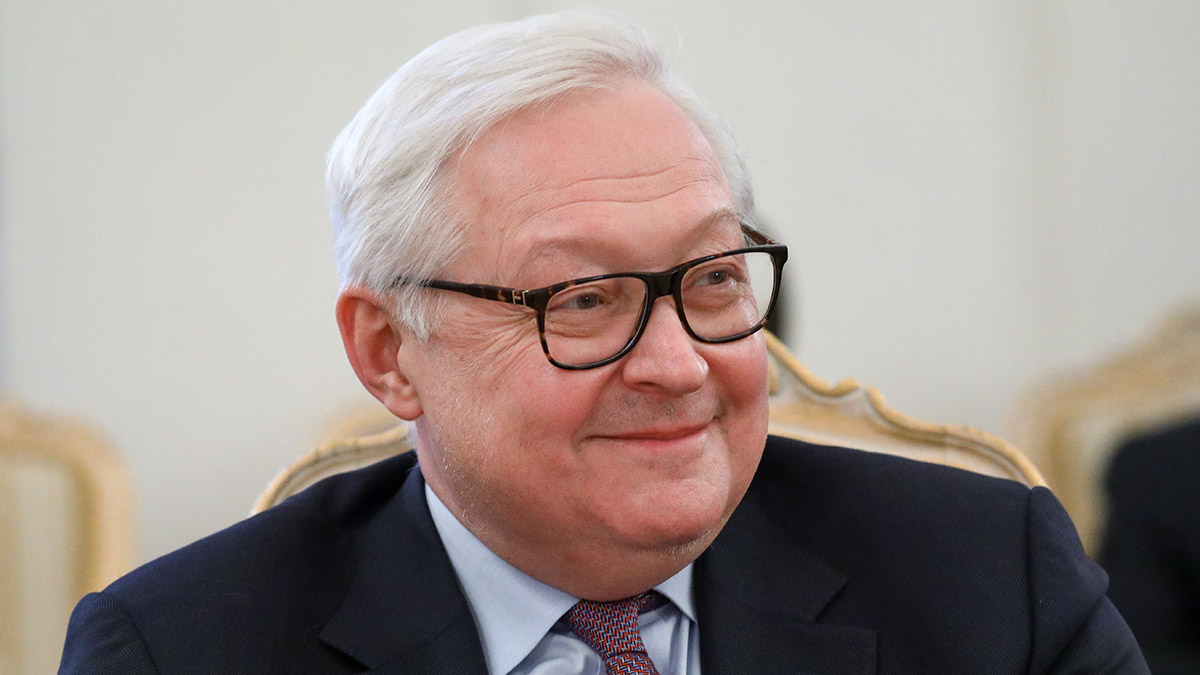 Замглавы МИД РФ Рябков: России объявили тотальную войну