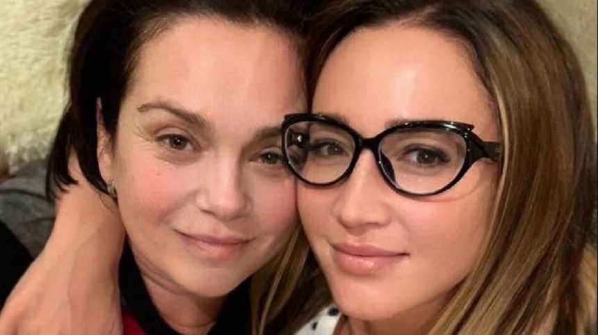 Мать Ольги Бузовой объяснила, почему не ждет внуков