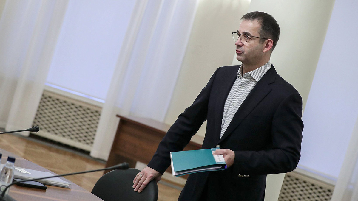 «Нет ни одного положительного персонажа»: Певцов раскритиковал фильм «Чебурашка»