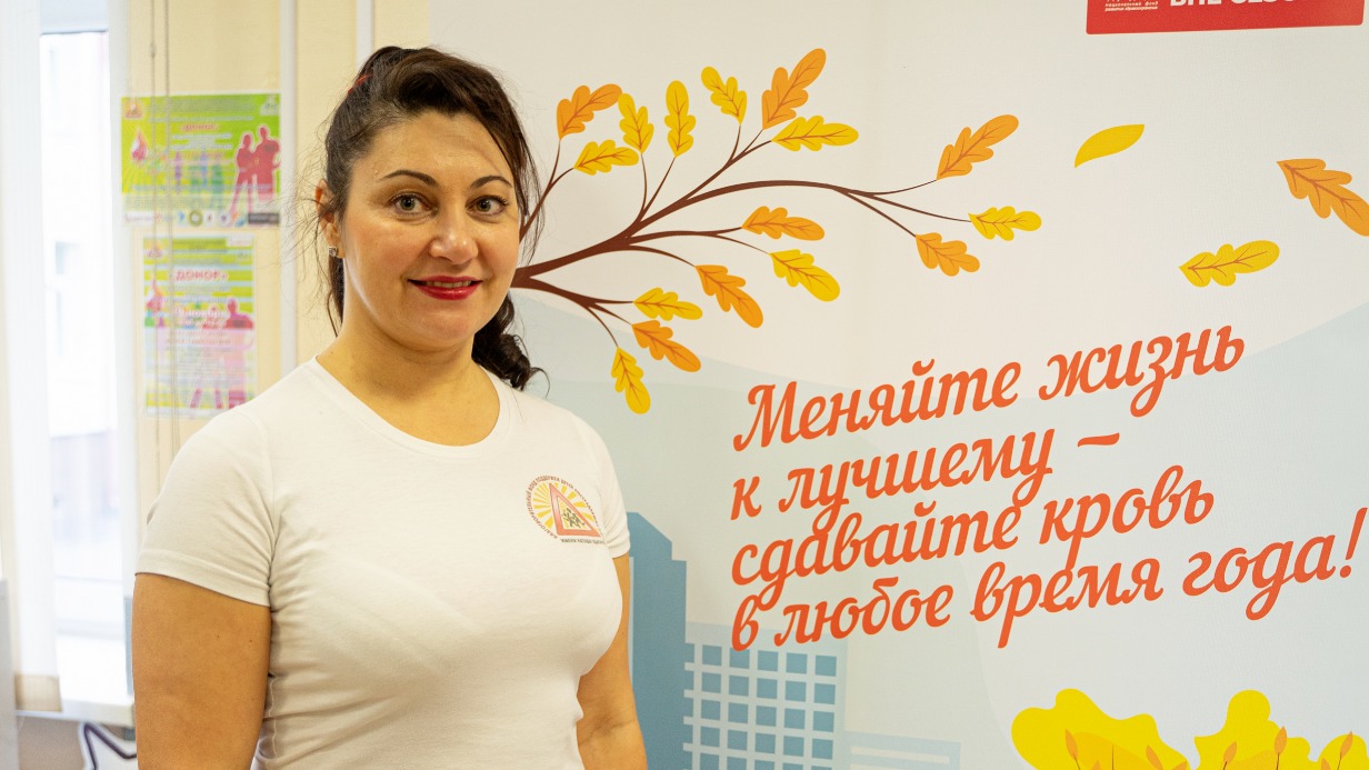 Руководитель Благотворительного фонда имени Наташи Едыкиной Оксана Едыкина во время ежегодной акции «Донор». Она уверена, что в скором времени число доноров крови увеличится в разы