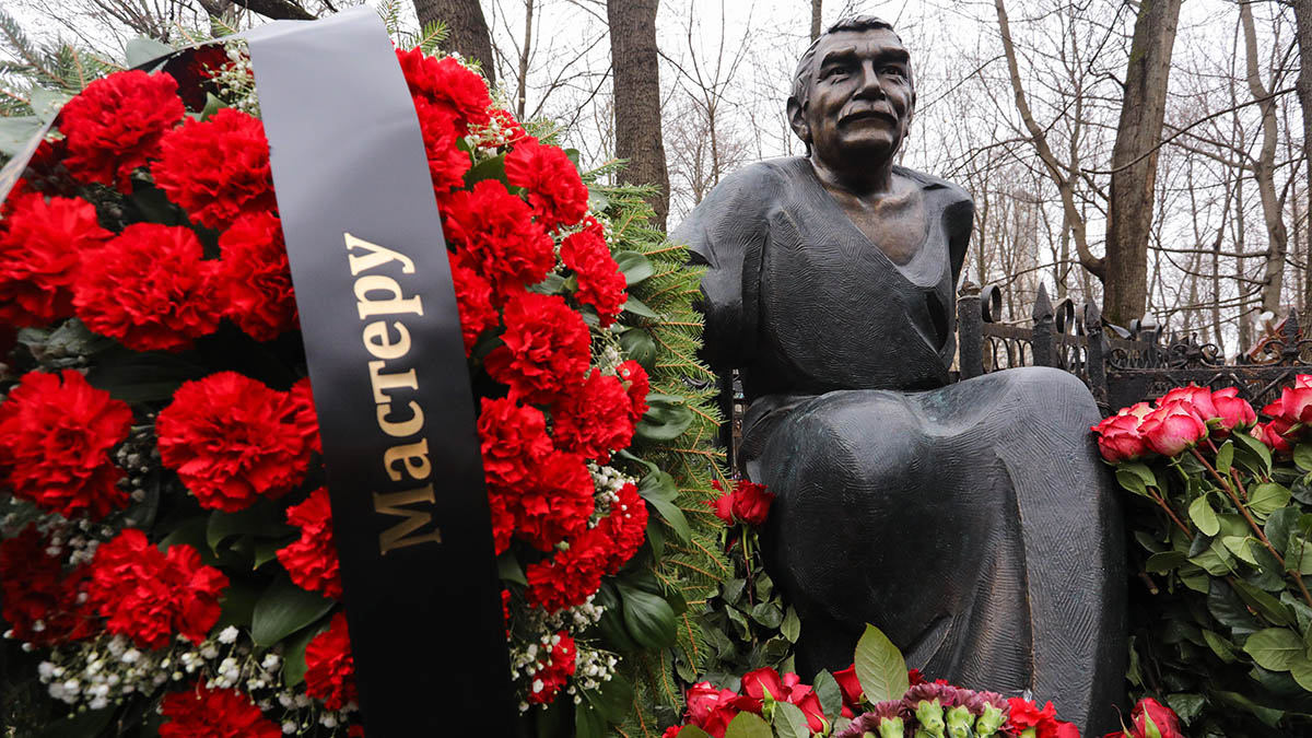 Стали известны печальные слова Армена Джигарханяна перед смертью 