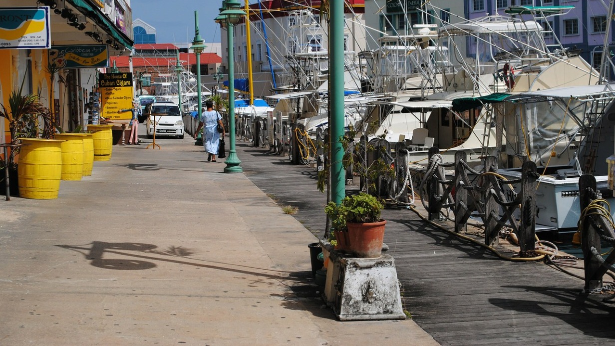 Барбадос официально стал республикой