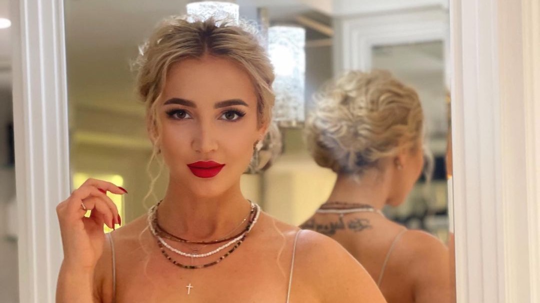 «Дим, где ты? Я тебя не вижу»: Бузова попыталась задеть бывшего мужа на публике