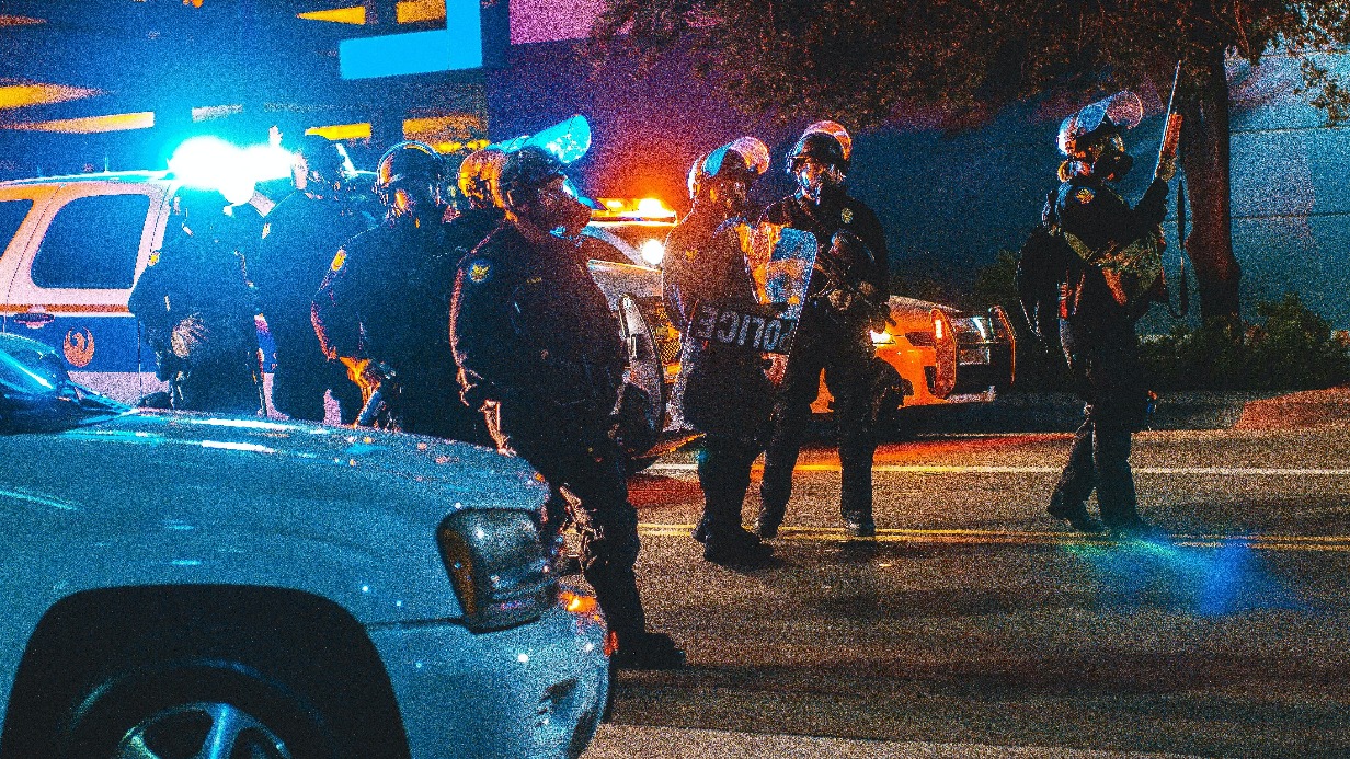 Один человек погиб и несколько пострадали при стрельбе в школе в Мичигане