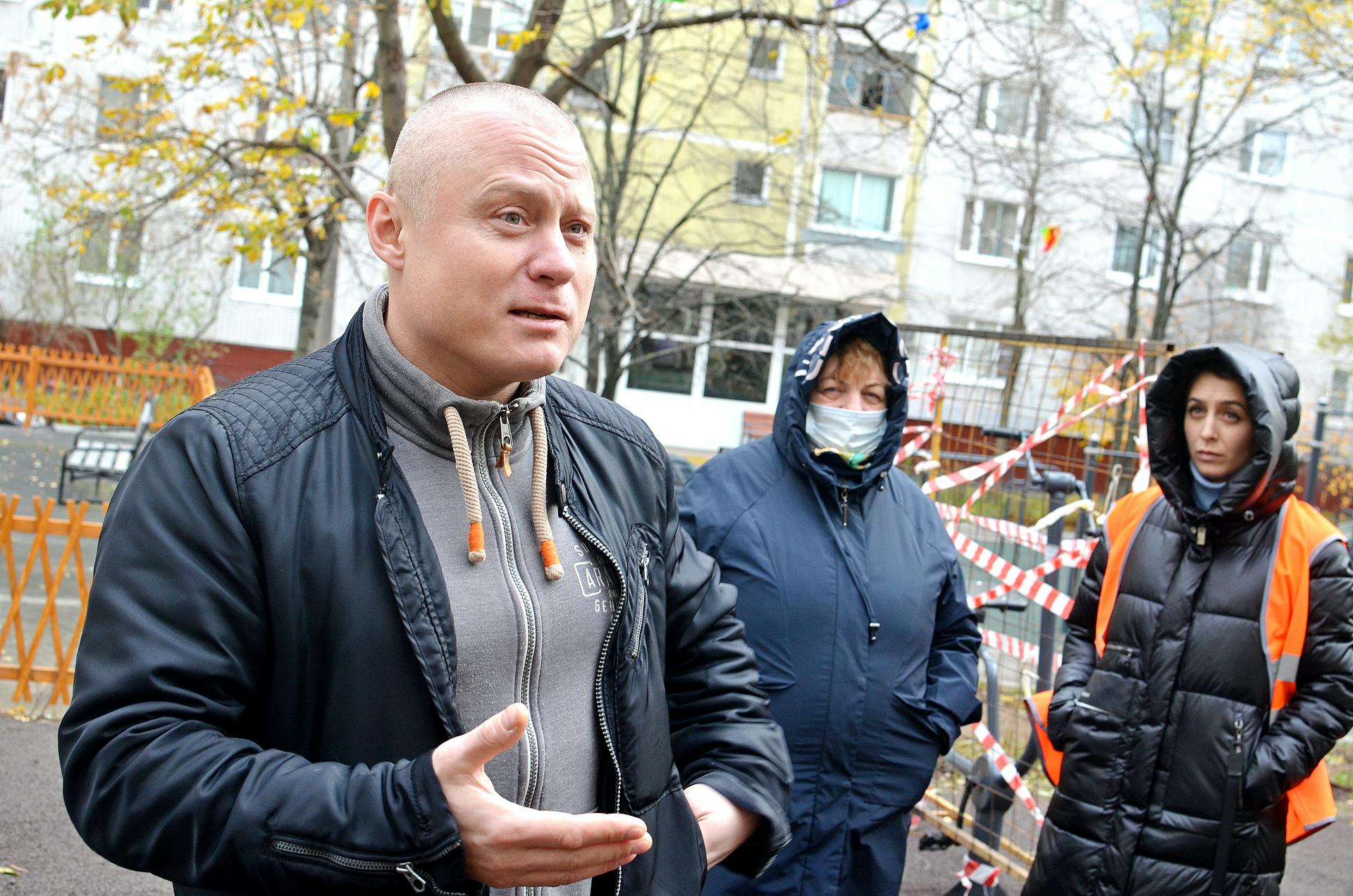 Игорь Анисимов — один из инициаторов установки шлагбаума в микрорайоне Кожухово, законность которого жители попросили проверить в ГИБДД