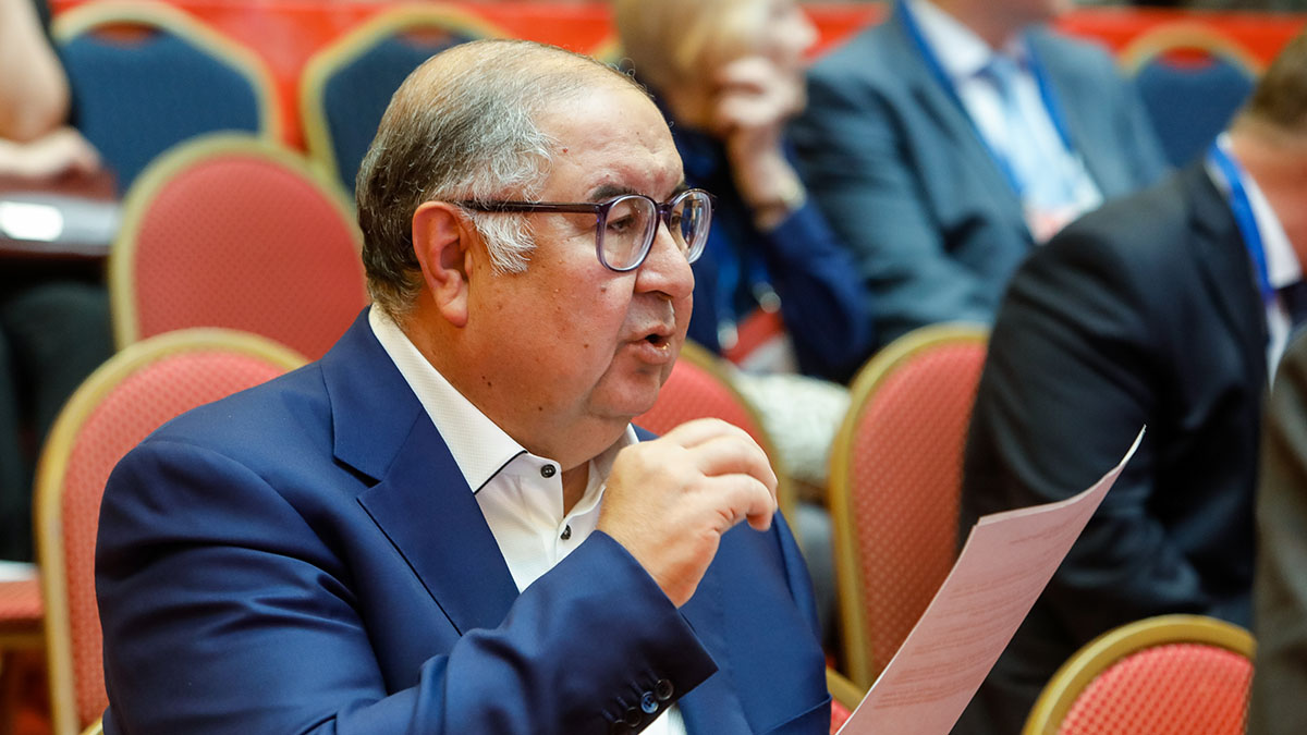 Усманов подал заявление против журналиста Зеппельта в прокуратуру Кельна