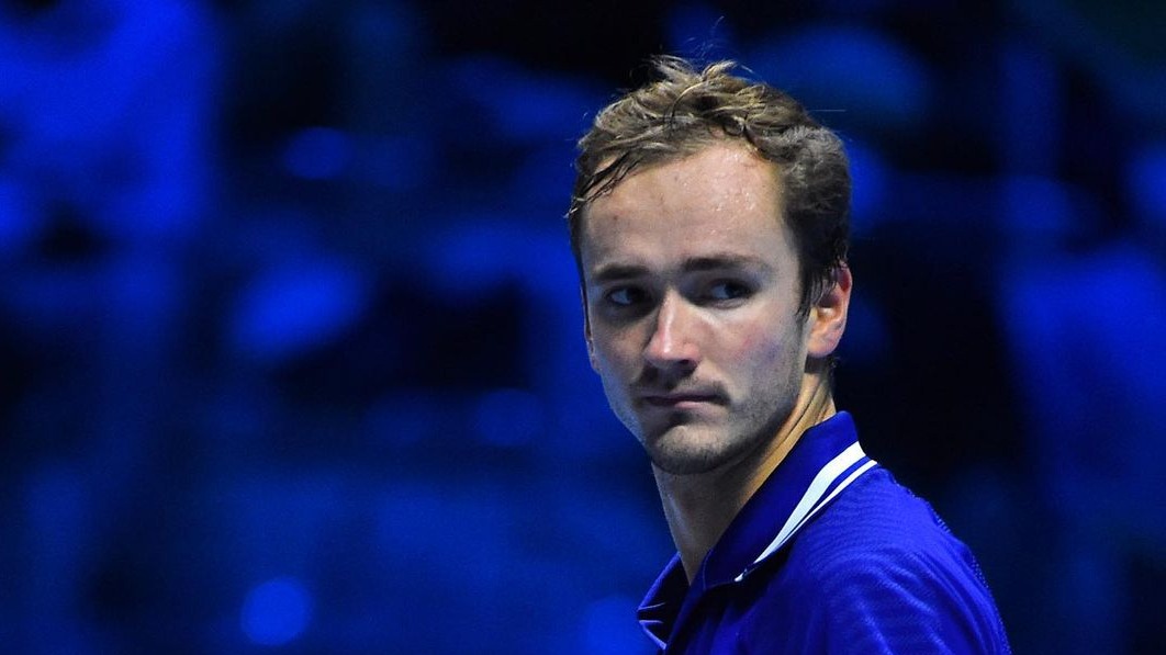 Победа Медведева позволила России выйти в полуфинал Кубка Дэвиса