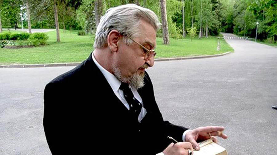 Писатель Андрей Балабуха умер на 75-м году жизни